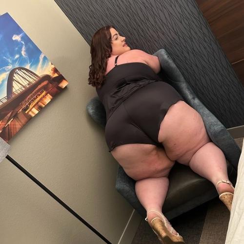Officialashleygarland — escort in Raleigh