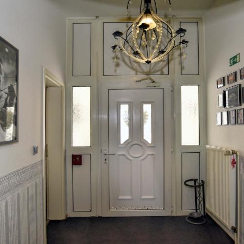 Salon Cora — erotic venue in Duisburg, photo 7