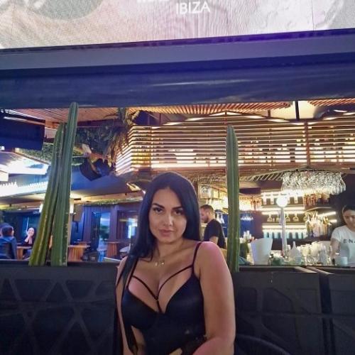 Mikaela — escort à Francfort, photo 2