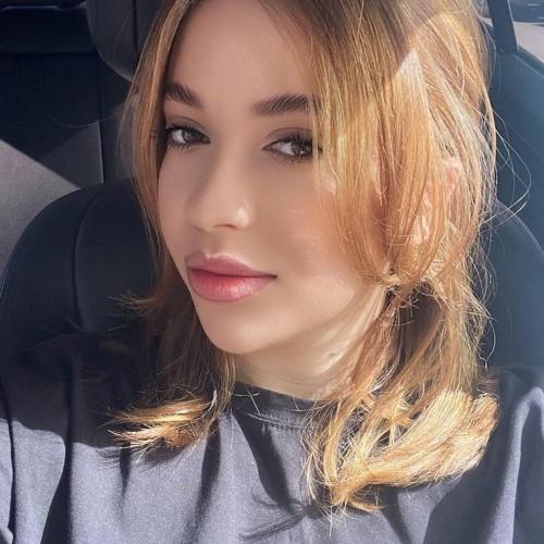 Milana — acompanhante em Rīga