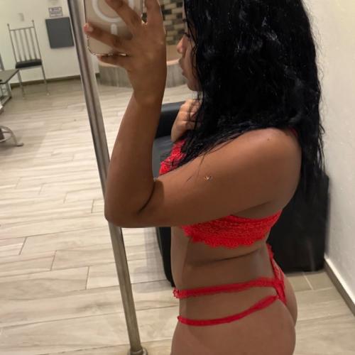 Katherine — مرافقة في ريغا