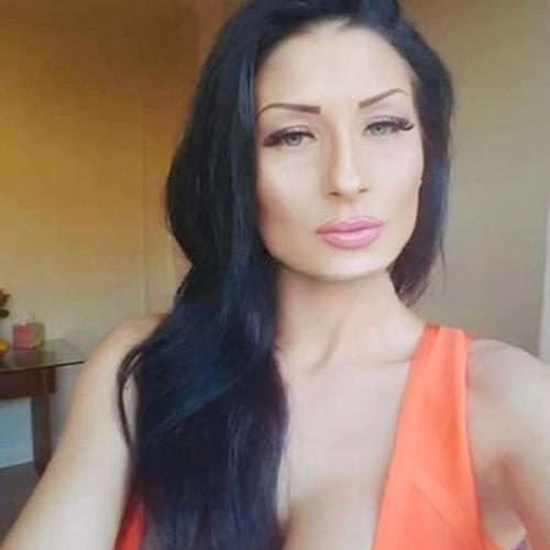 Adina — eskort i Bukarest