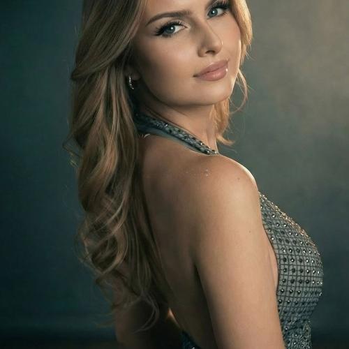 Anna Vsz — escort à Cracovie