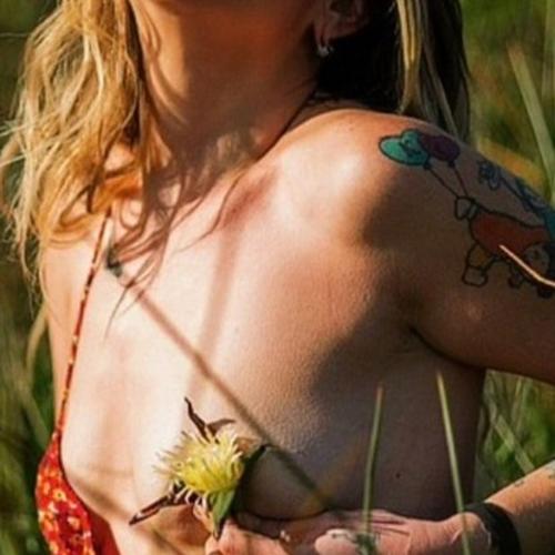 Hazelnoir — escort in North Bay