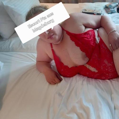 Escort Pia - Mollige Blond Lady 