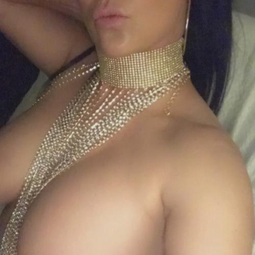 Alicia Hart — مرافقة في ميلبيتاس