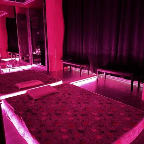 Desert Rose Jasna — Erotik-Location in Warschau