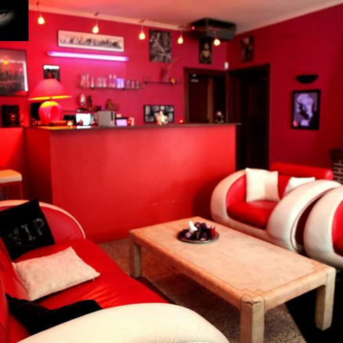 Bar À Champagne Lolita — erotický podnik v Gembloux