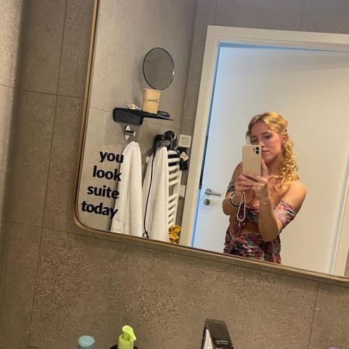 Emmy — escort à Düsseldorf, photo 3