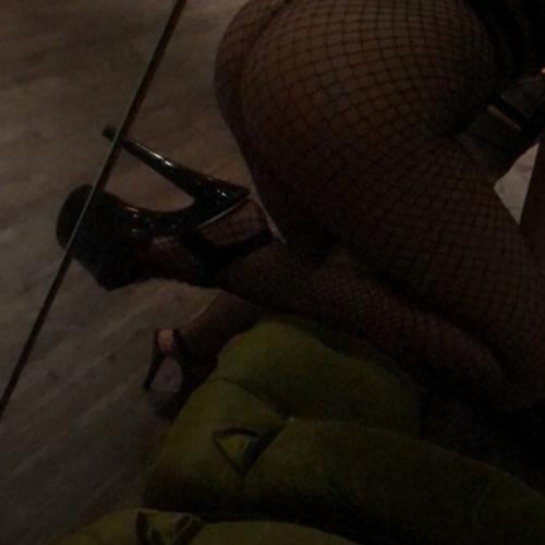 Pamela Party Girl — escort a Düsseldorf, foto 5