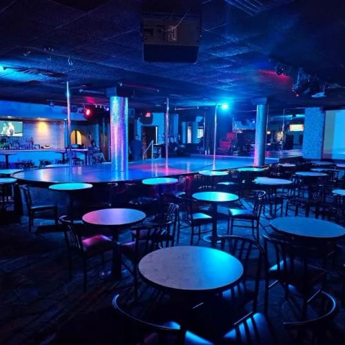Leopards Lounge & Broil — local erótico en Windsor