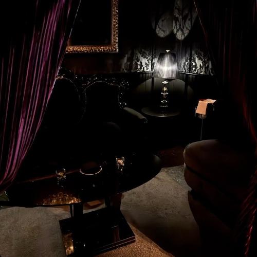 Tamila — Erotik-Location in Lissabon