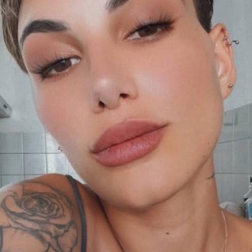 Mistress Giselle — مرافقة في جنيف