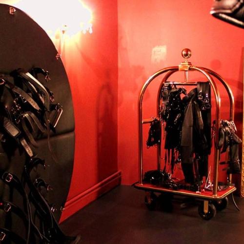 Der Femdom — erotisk utested i Zürich, bilde 13