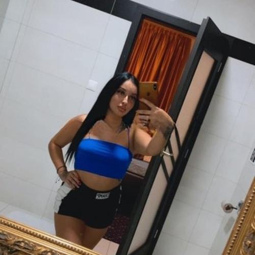 Selena — συνοδός στην πόλη Βουκουρέστι