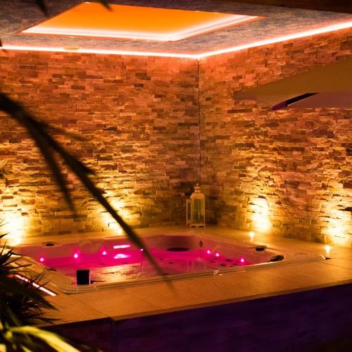 Club Palladium — erotic venue in Au