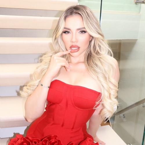 Giulia — escort in Tokyo