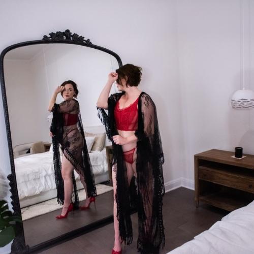 Julia Eve — 오스틴 에스코트