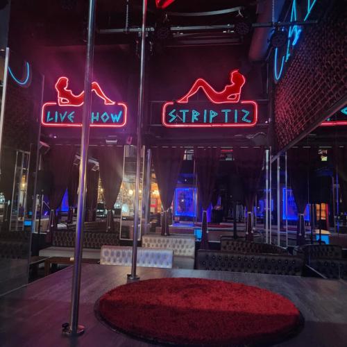 Caligula Live Show — erotic venue in Thessaloniki