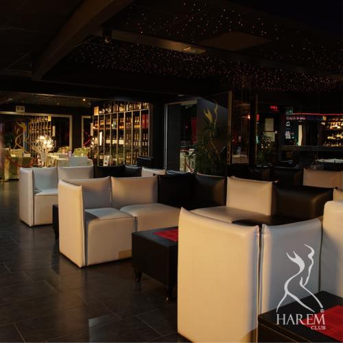 Harem Club Privè — erotický podnik v meste Cologno Monzese
