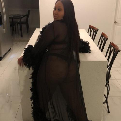 Honeyd — escort in Dallas