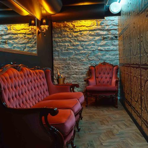Goldentime Gentlemen Club — Erotik-Location in Tallinn