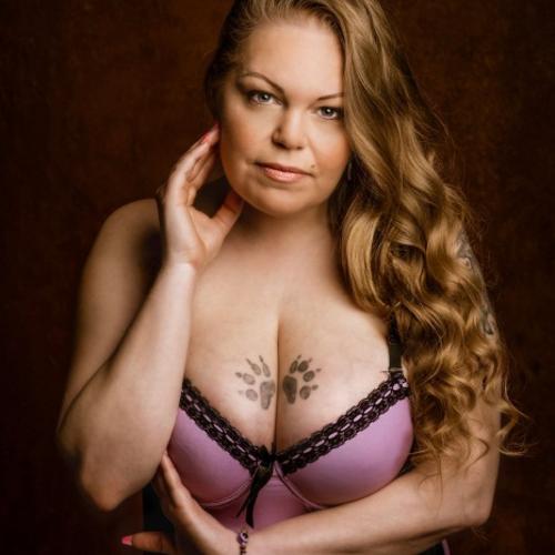 Nela — escort in Espoo