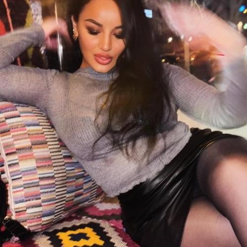 Aysel — eskorte i Baku