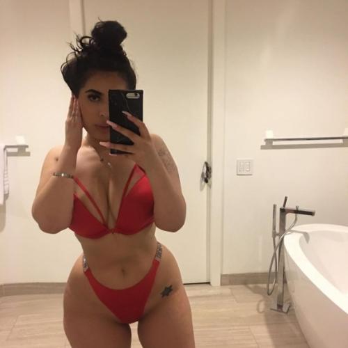 Mary — escort in Kuwait City