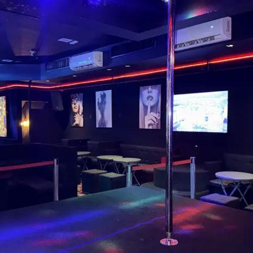 Star Night Club — erotic venue in Brasília