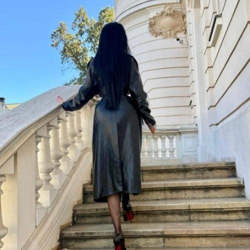 Larya — escortă în Zürich