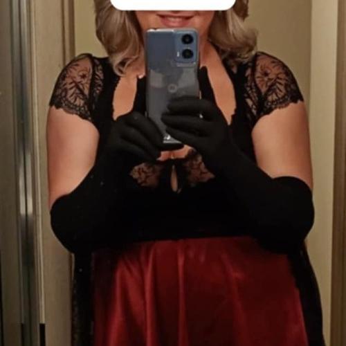 Noémie — مرافقة في ميجافا، الصورة 9