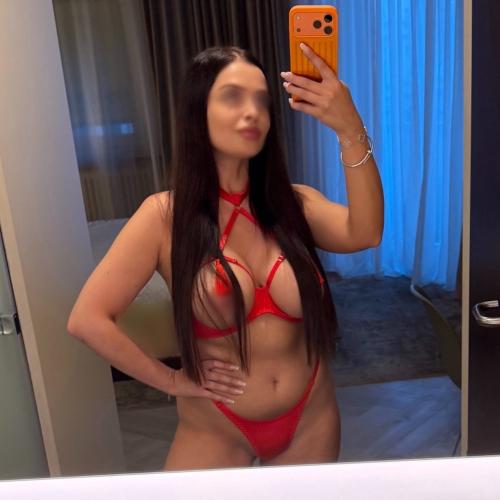 Ava — escort in Zürich