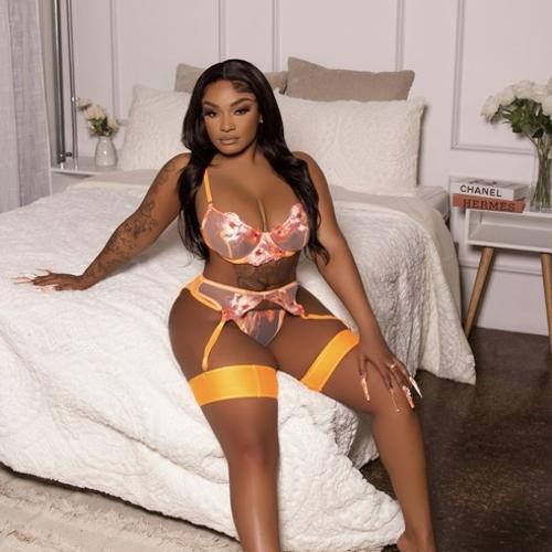 Mayaholleewood — escortă în Richmond