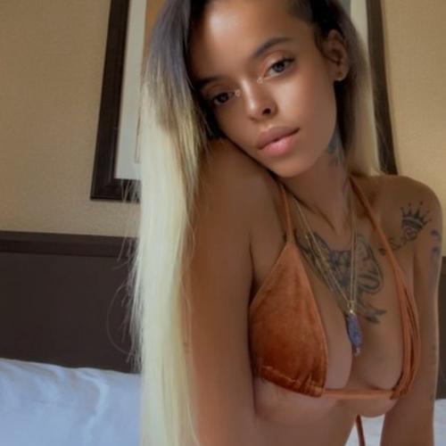 Carmella Squirts — escort a Ontario
