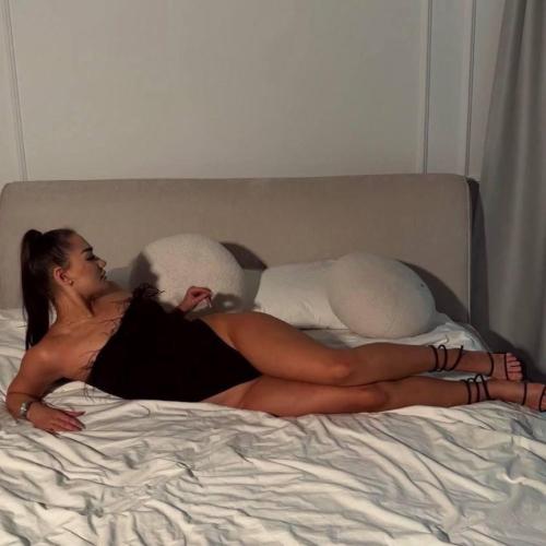 Diana — مرافقة في براغ
