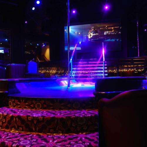 The Boardroom Cabaret — ερωτικός χώρος στην πόλη Brockton