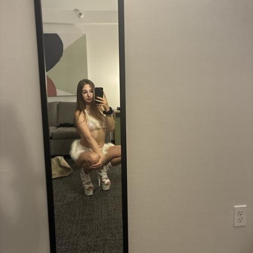 Lily Rose — eskort v Sacramento
