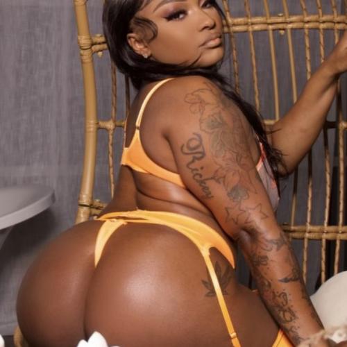 Mayaholleewood — escortă în Richmond