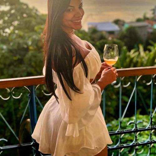 Isabella — 산세바스티안 에스코트