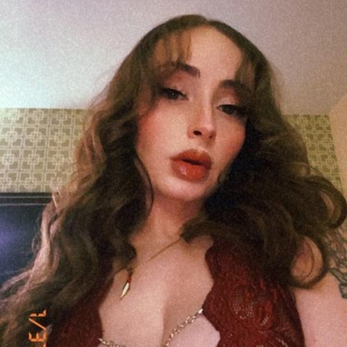 Emma Snow — escort in Ontario
