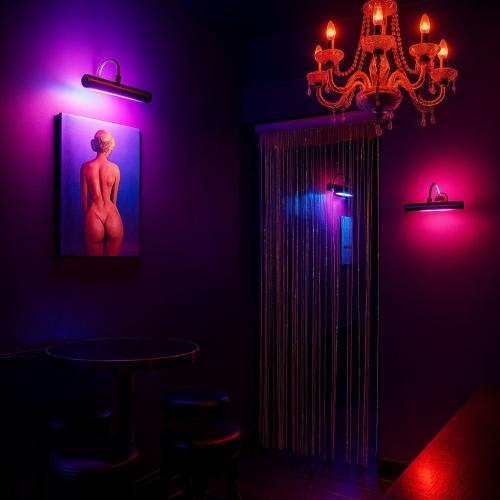 The Nags Head — erotic venue in London