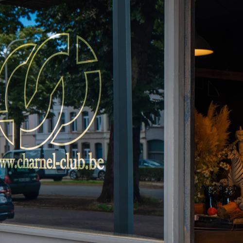 Charnel Club — erotický podnik v Tournai