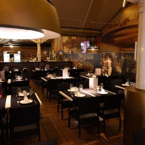 Le Paradise — erotic venue in La Jonquera