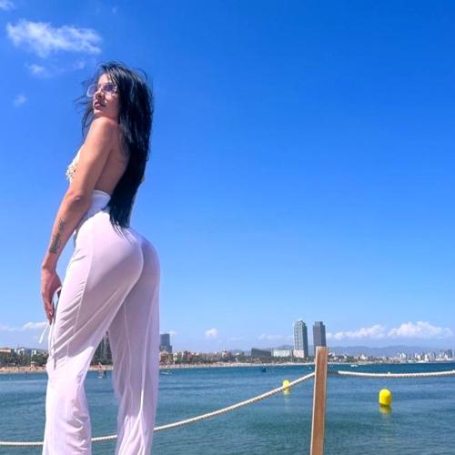 Lili Suarez — مرافقة في لايبزيغ، الصورة 7