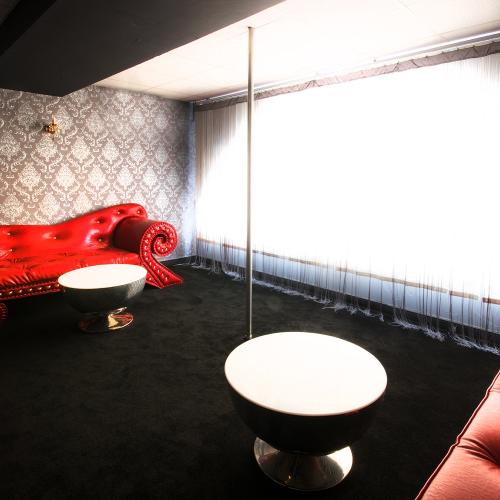 Stars Club — Beausoleil 성인 업소