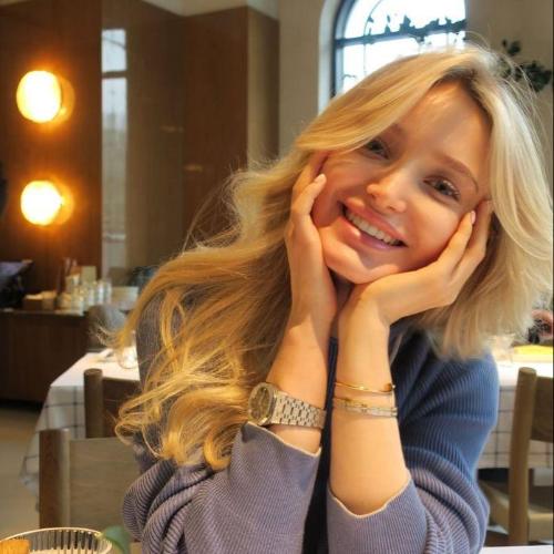 Sara Dubai Call Girls Palm Jumeirah