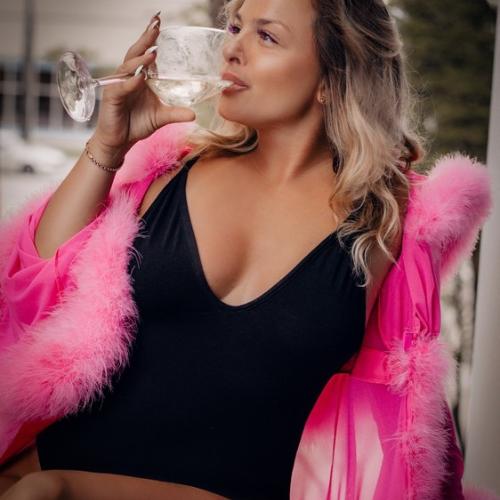 Elisa Sweet — escort in Minneapolis