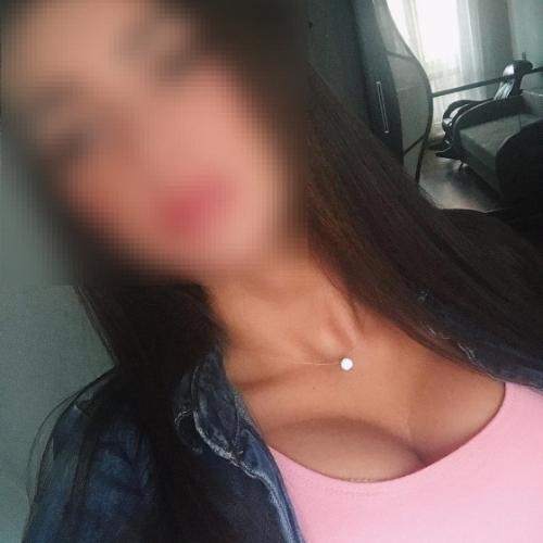Alina — συνοδός στην πόλη Μπακού
