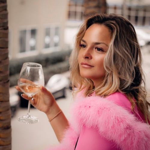 Elisa Sweet — escort in Minneapolis
